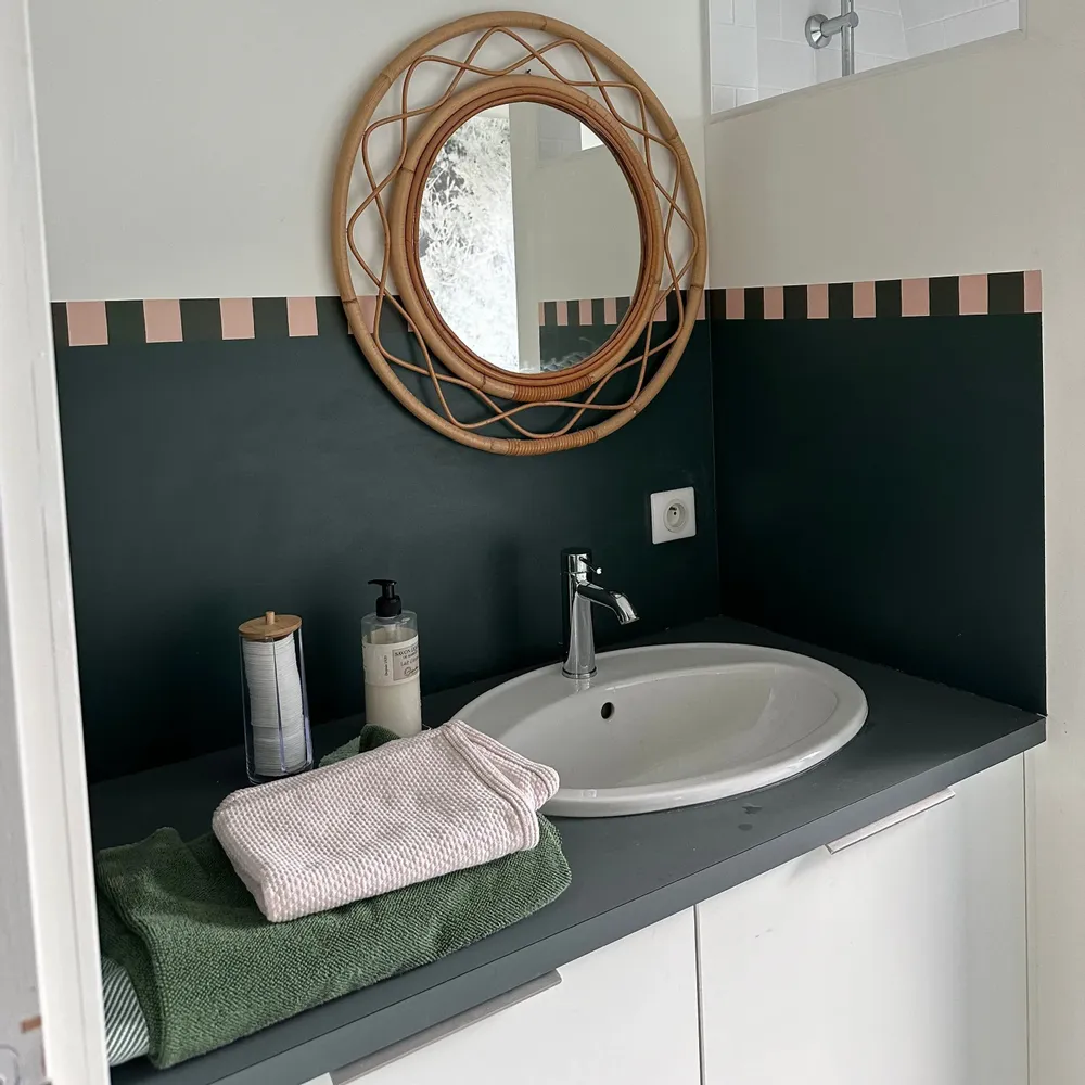 Wallpaper - Harlequin Border - Pink & Green - BILBOQUET DÉCO