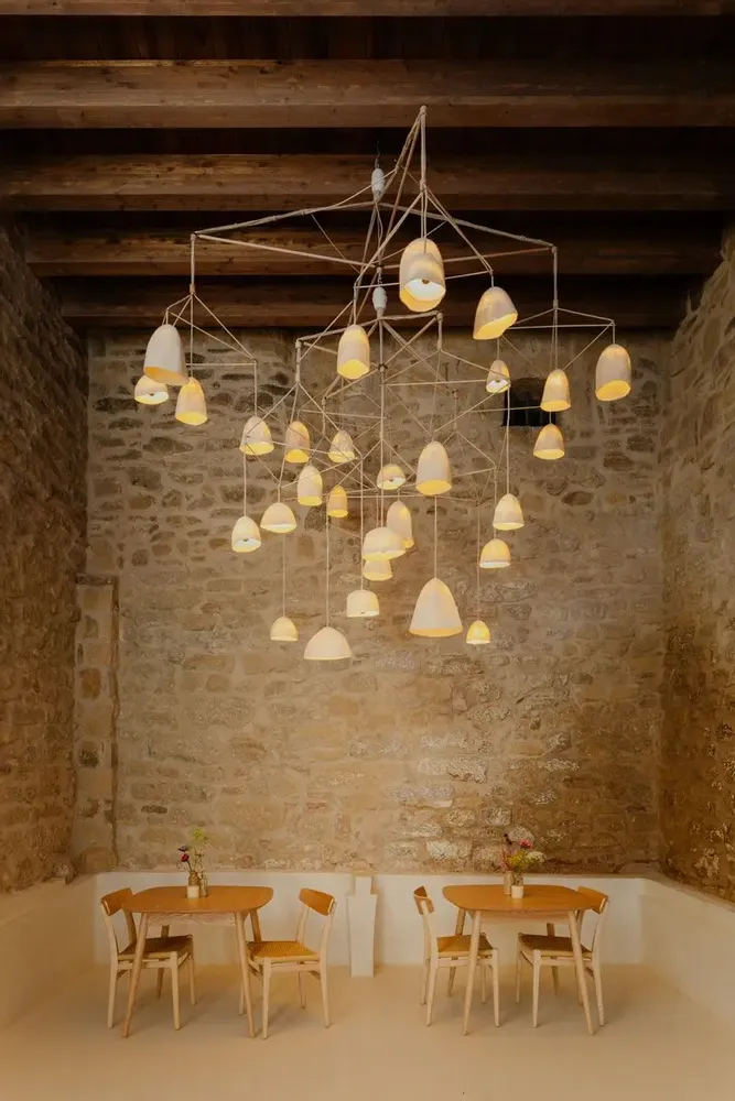 Objets de décoration - Mobile « Q » géant en Feutre - 18 ou 30 suspensions - PO! PARIS