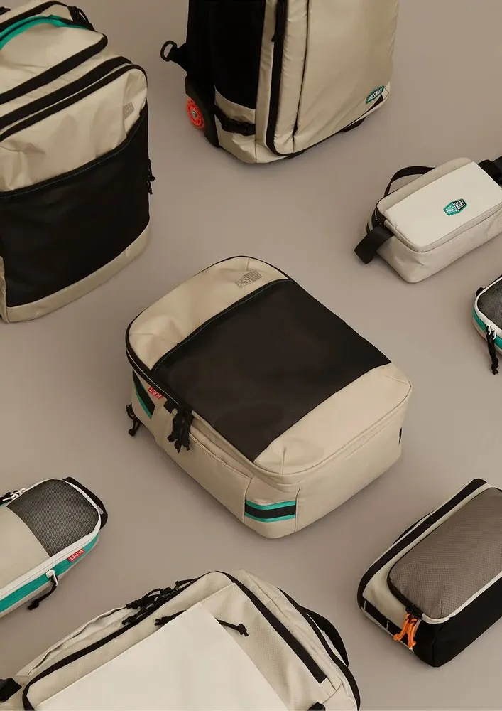 Bags and totes - The Blast Elite Travel Backpack - BAGSMART