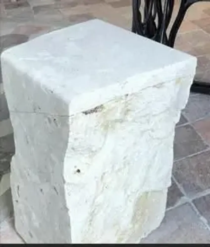 Sculptures, statuettes and miniatures - Pedestal - BV PIERRES