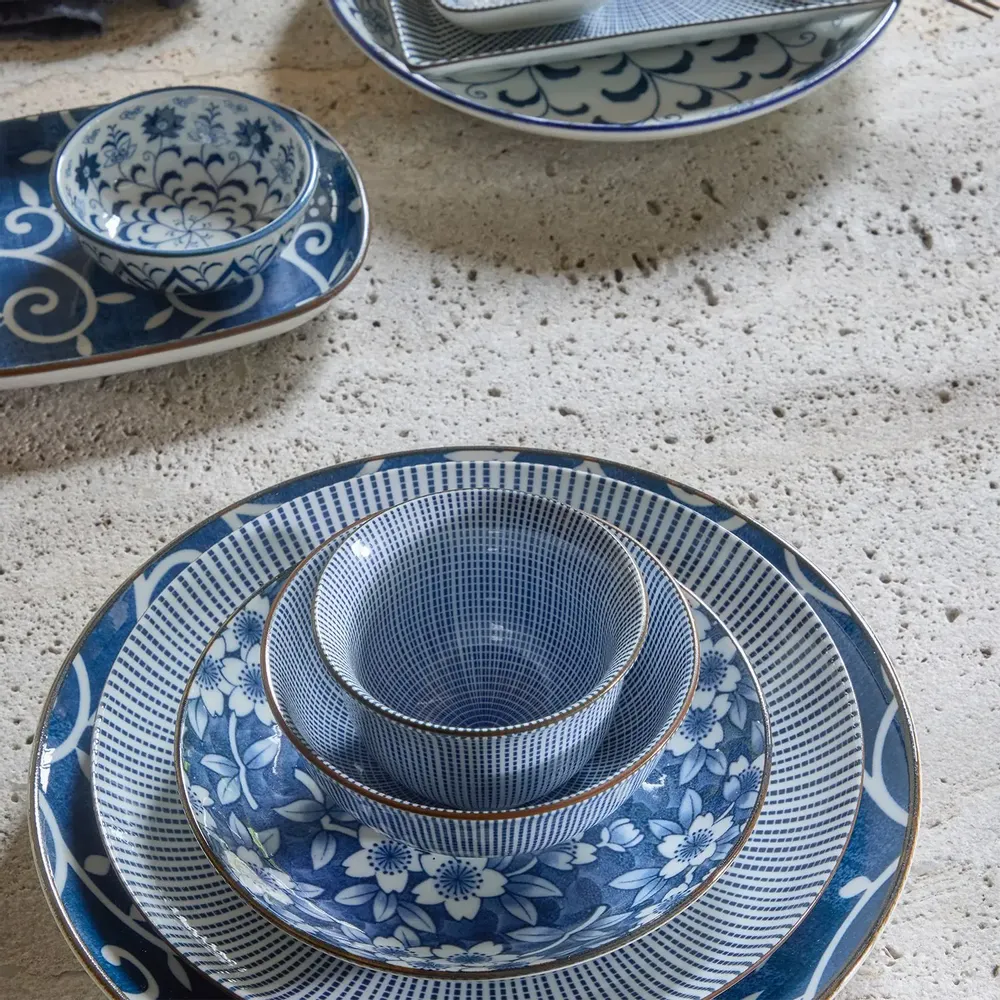 Assiettes au quotidien - Porcelaine bleu et blanc - TOKYO DESIGN STUDIO