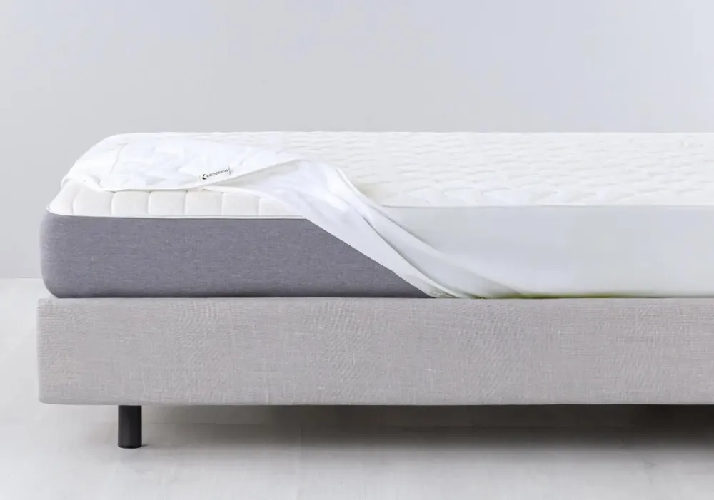 Literie pour hôtels - Couvre-matelas matelassé Sanipur (été/hiver) - KAMASANA