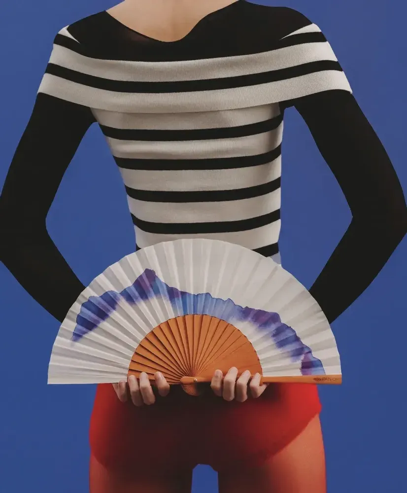 Apparel - Hand Fan COLD CREST - 23cm - Blue and White - A FAN OF