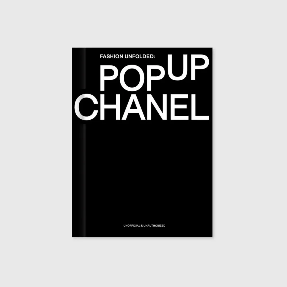 Objets de décoration - Fashion Unfolded - Pop-Up Chanel - NEW MAGS