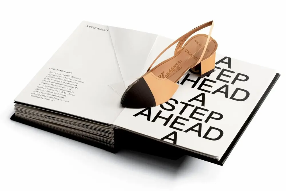 Objets de décoration - Fashion Unfolded - Pop-Up Chanel - NEW MAGS