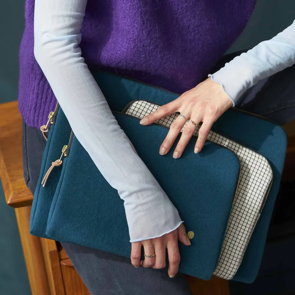 Pochettes - Housse iPad Iona Orage 19 x 26 x 3 - LA CERISE SUR LE GATEAU