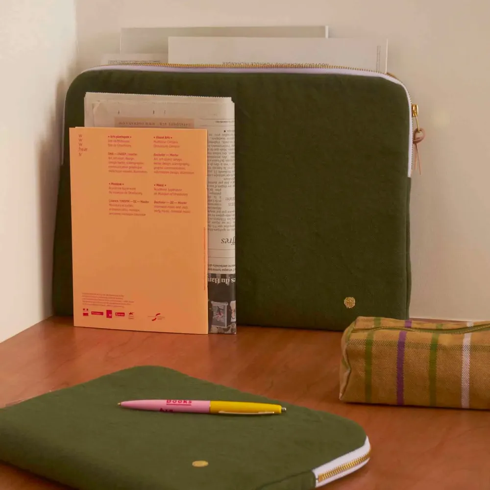 Clutches - Iona Laptop Sleeve Kale 13-14"" - LA CERISE SUR LE GATEAU