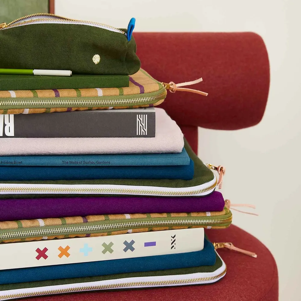 Clutches - Iona Laptop Sleeve Kale 13-14"" - LA CERISE SUR LE GATEAU