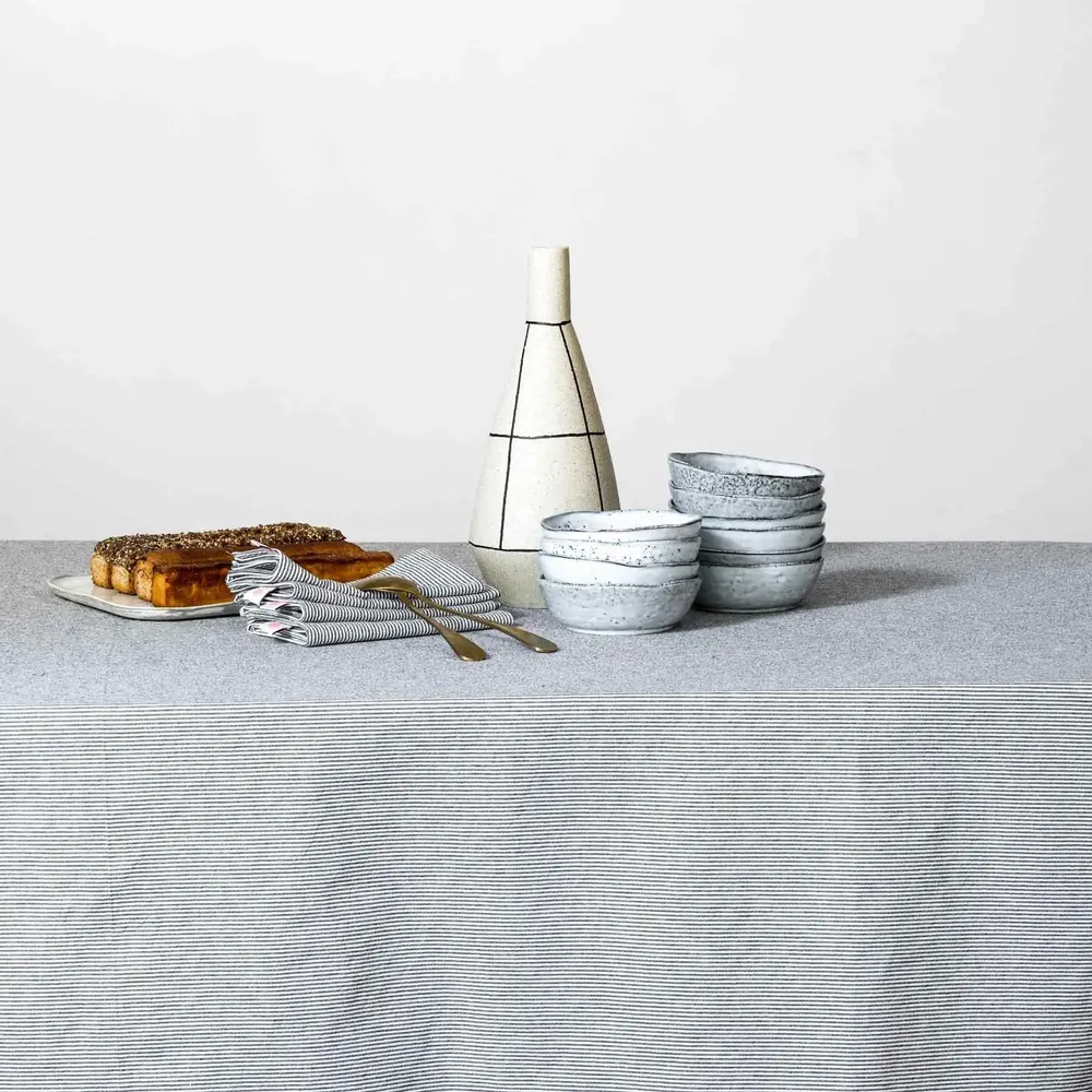 Table cloths - Finette Tablecloth Finette Caviar 160 X 250 - LA CERISE SUR LE GATEAU