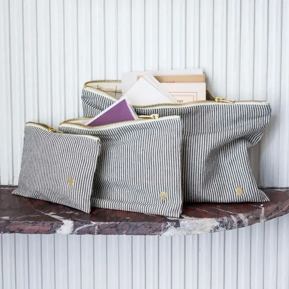 Clutches - Finette Pouch Finette Caviar L - LA CERISE SUR LE GATEAU