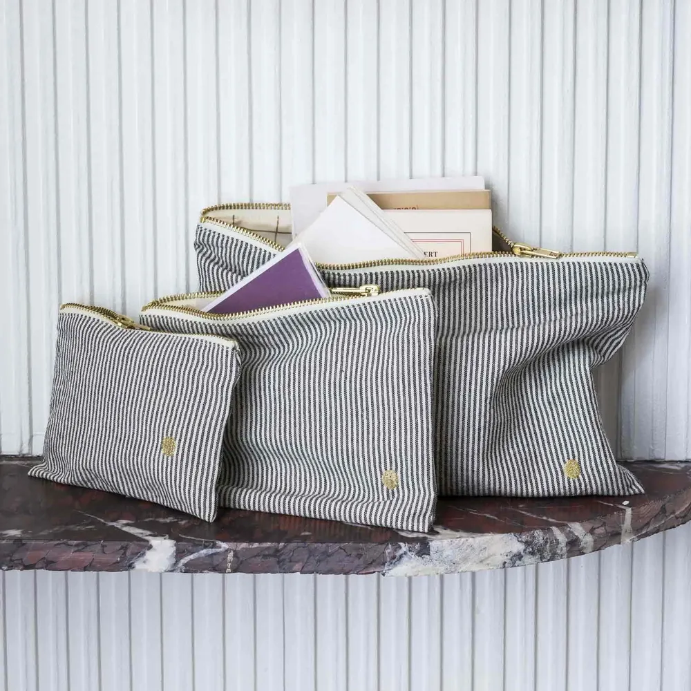 Clutches - Finette Pouch Finette Caviar M - LA CERISE SUR LE GATEAU