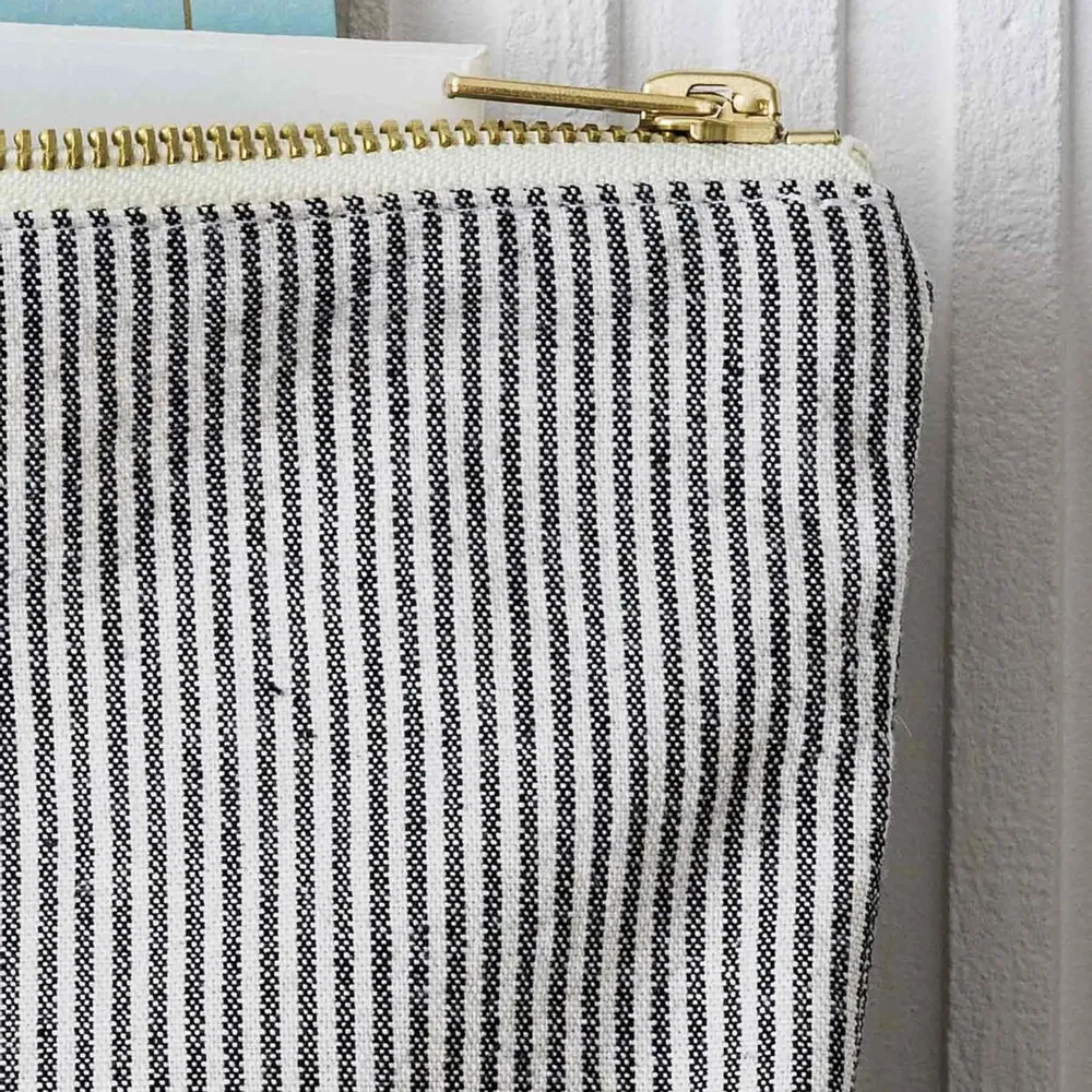 Clutches - Finette Pouch Finette Caviar S - LA CERISE SUR LE GATEAU