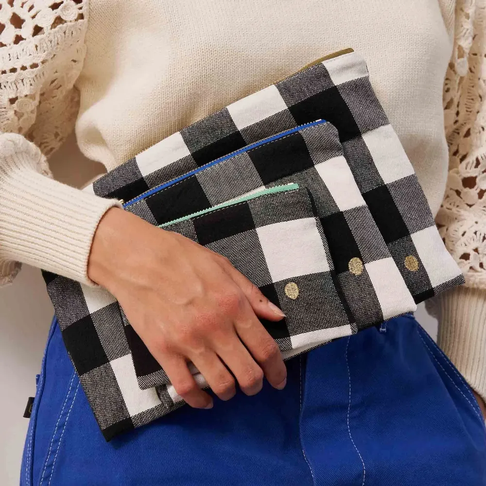 Clutches - Max Pouch Max Caviar S - LA CERISE SUR LE GATEAU