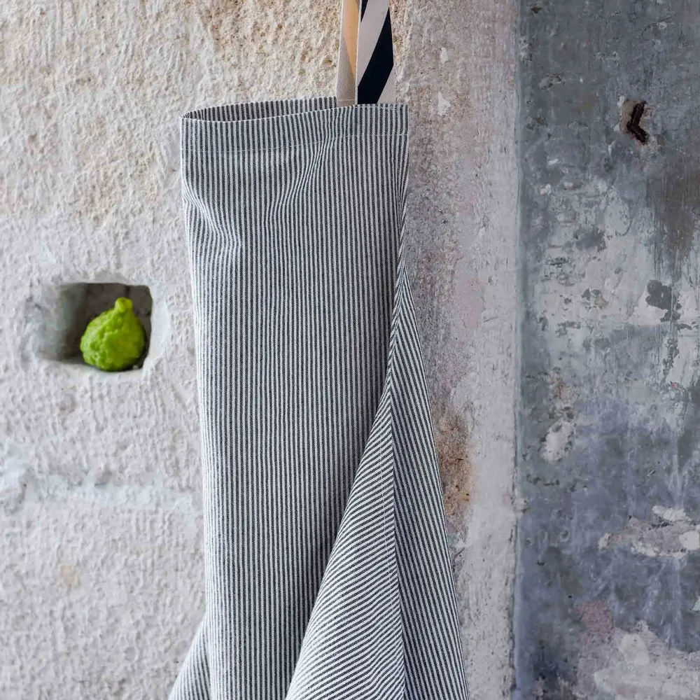 Tabliers de cuisine - Tablier de cuisine Finette Caviar 90 x 75 - LA CERISE SUR LE GATEAU