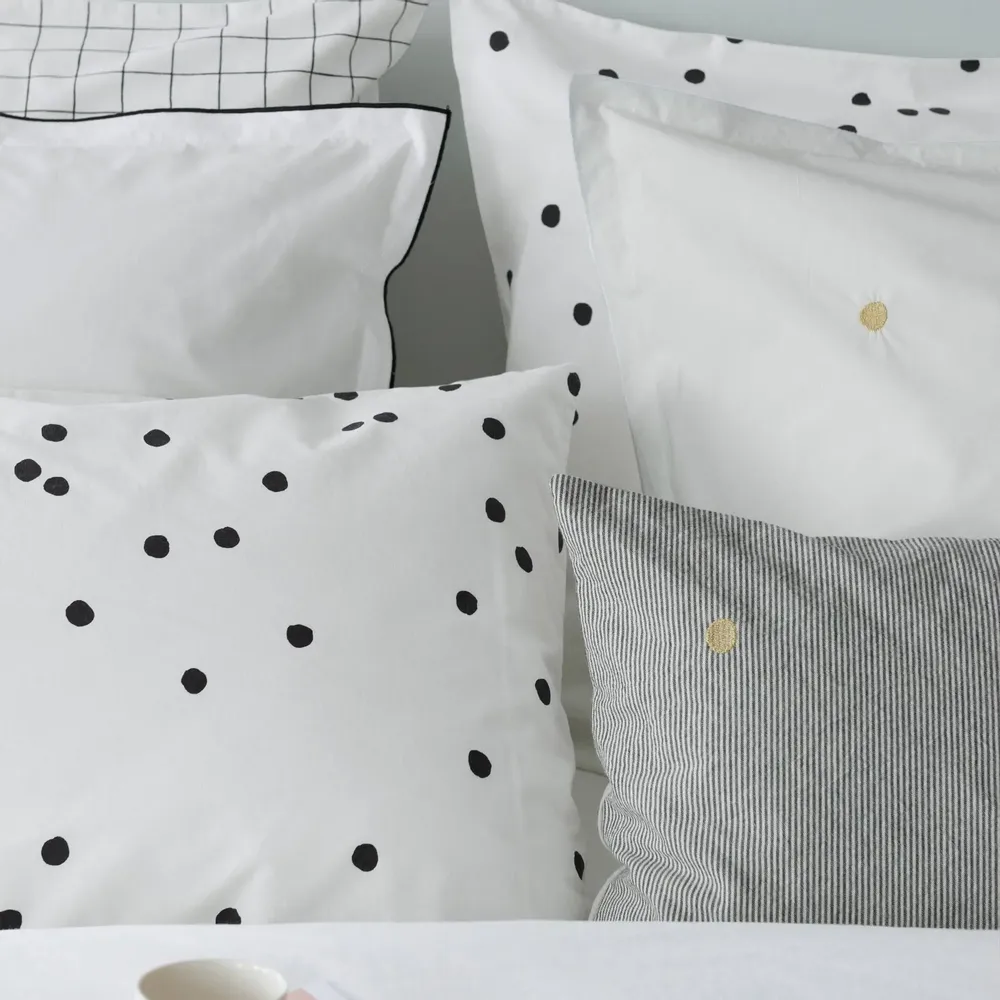 Bed linens - Odette Pillowcase Milk 65 X 65 - LA CERISE SUR LE GATEAU