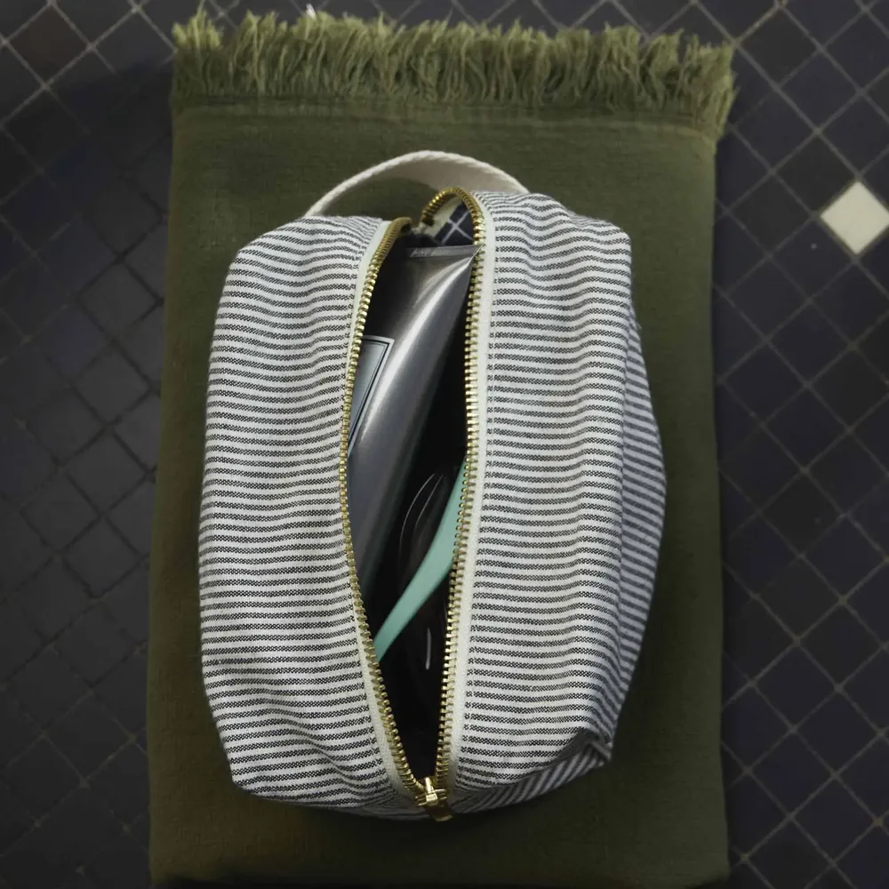 Clutches - Finette Cube Toiletry Bag Finette Caviar S 15,5 X 10 X 10 - LA CERISE SUR LE GATEAU