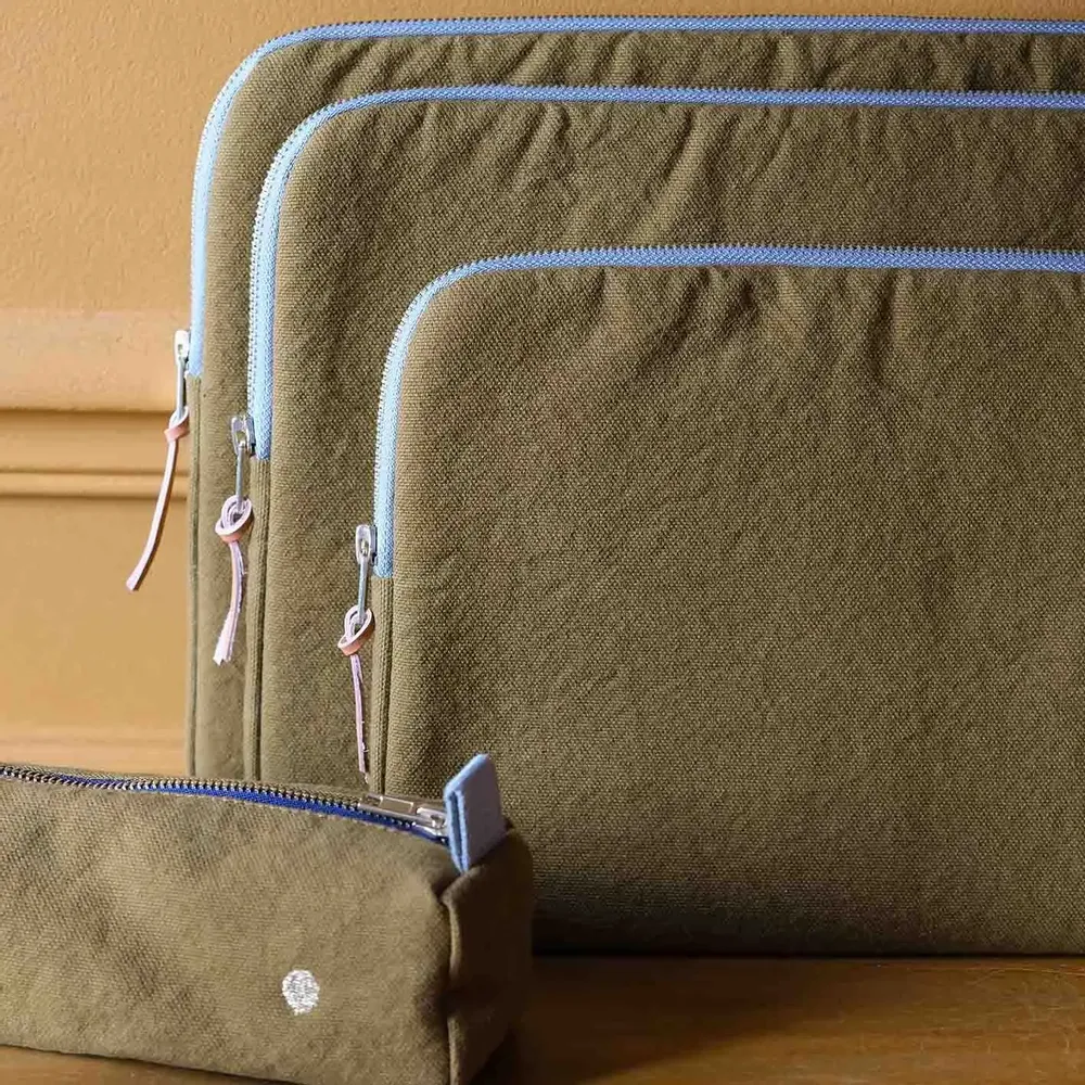 Clutches - Iona Laptop Sleeve Nuts 13-14"" - LA CERISE SUR LE GATEAU