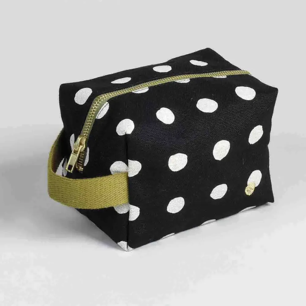 Pochettes - Trousse de toilette Mia Caviar S 18 x 22 x 8 - LA CERISE SUR LE GATEAU