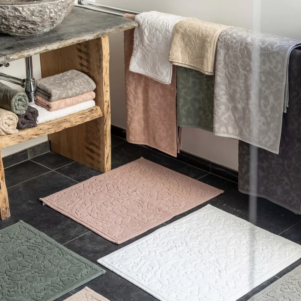 Bath towels - Gilda Guest Towel Carbone 30 X 50 - MAISON VIVARAISE - SDE VIVARAISE WINKLER