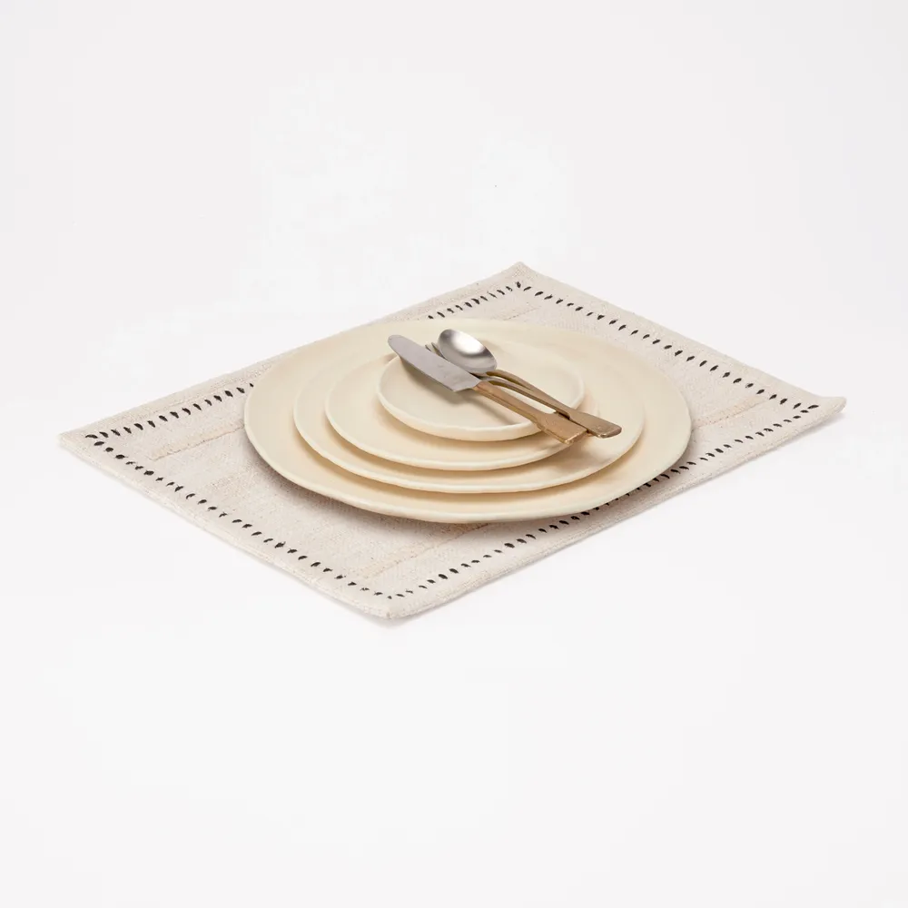 Assiettes de réception - Set de vaisselle Kodo en 4 pièces - DUMAE