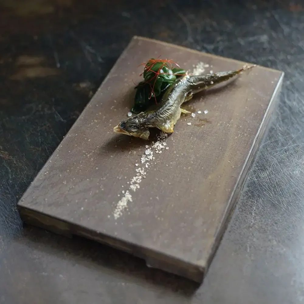 Assiettes de réception - Assiette rectangulaire noire et blanche - MARUMITSU POTERIE