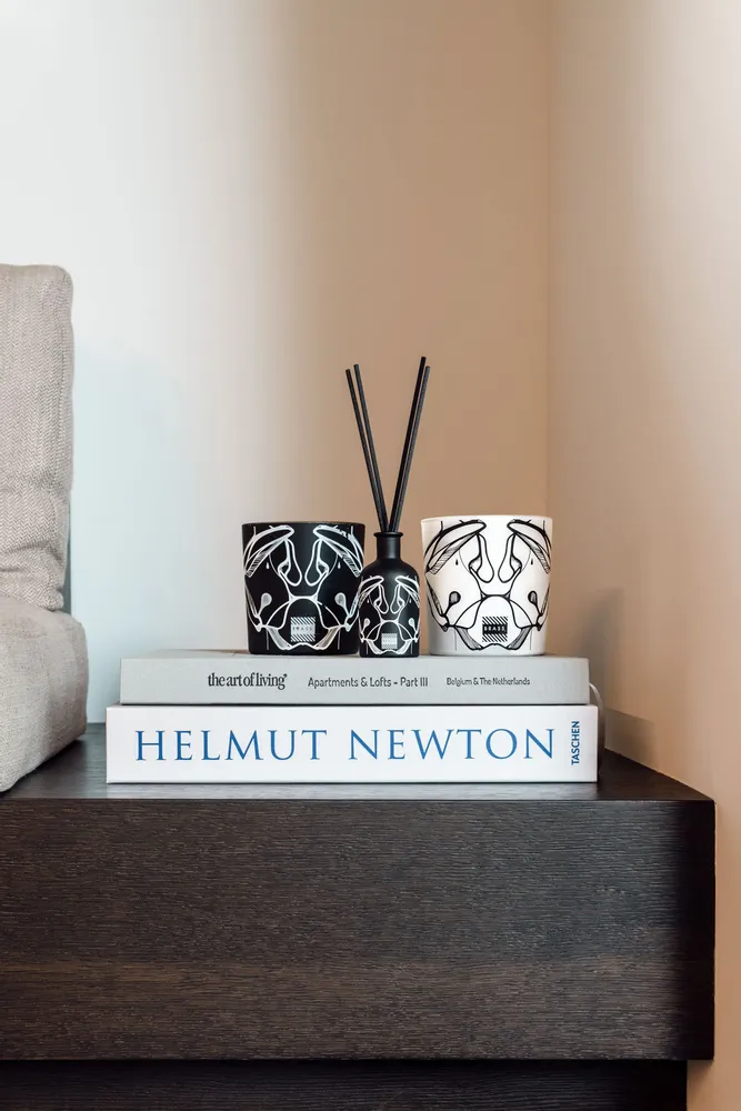 Candles - Black Bolingo Large Scented Candle - Design by BRASS - ARTDECORIS