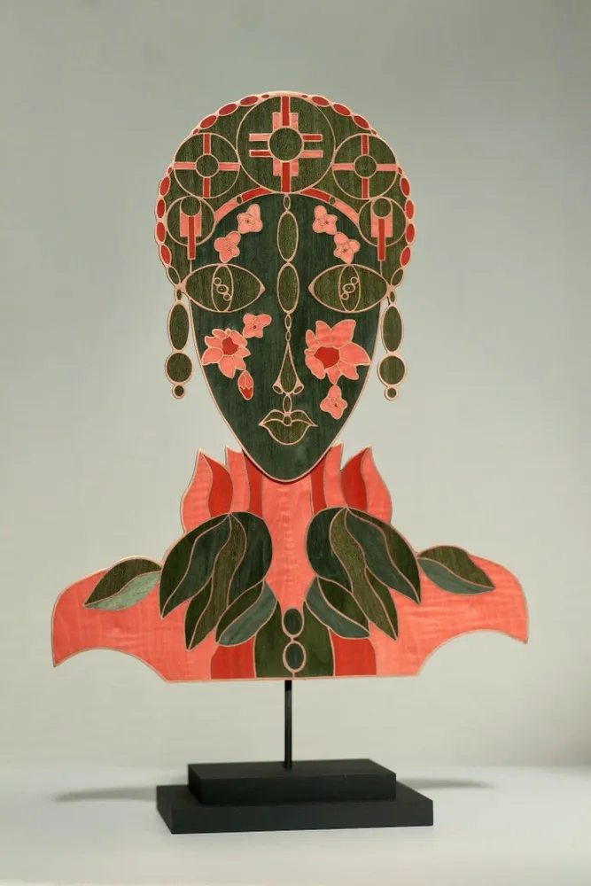 Unique pieces - \" Leafing\”. Mask-sculpture in partitioned marquetry, wood and metal - ATELIER NATHALIE MELON