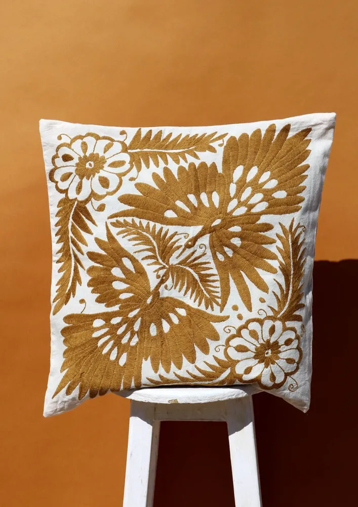 Coussins textile - Coussins Otomís brodés à la main - Tenangos - P.I. PROJECT