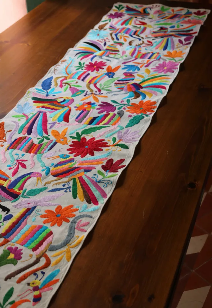 Coussins textile - Coussins Otomís brodés à la main - Tenangos - P.I. PROJECT