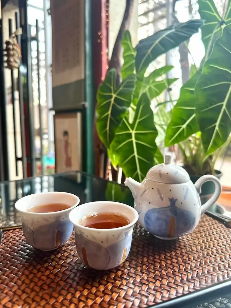 Tasses et mugs - Tasse de Noël en forme de grenade - Bleu céleste - GLAZARA