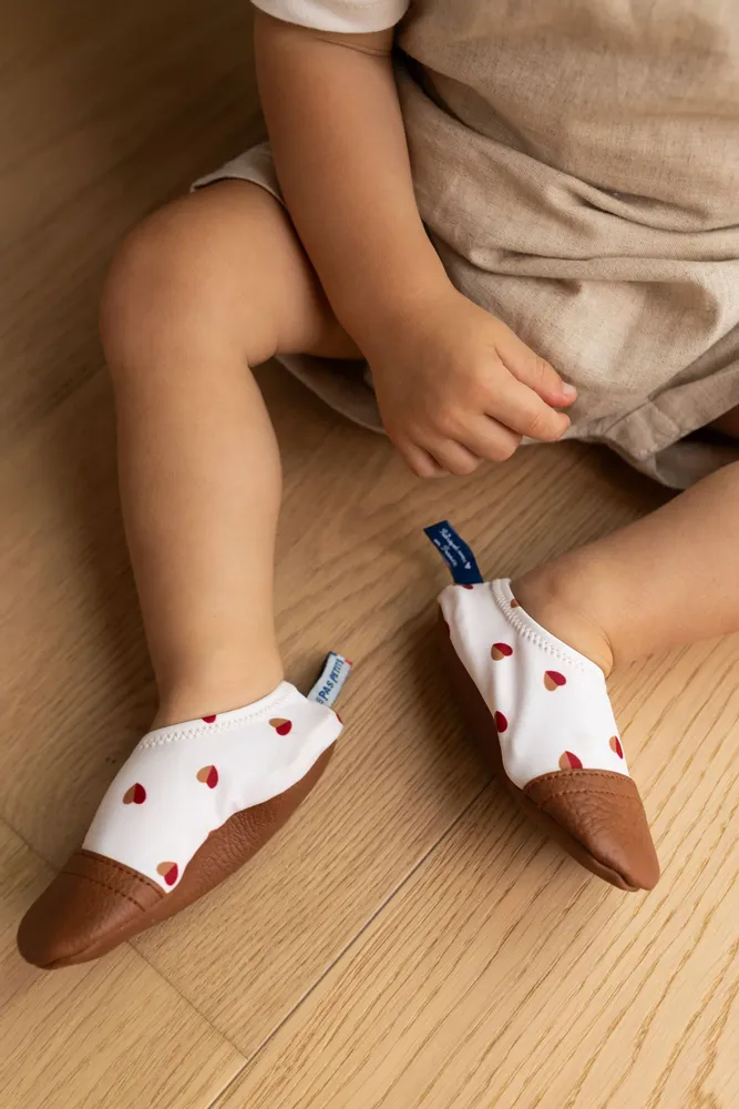 Chaussons et chaussures enfant - Chaussons souples tout terrain - Les Petits Coeurs Bicolores - LES PAS PETITS