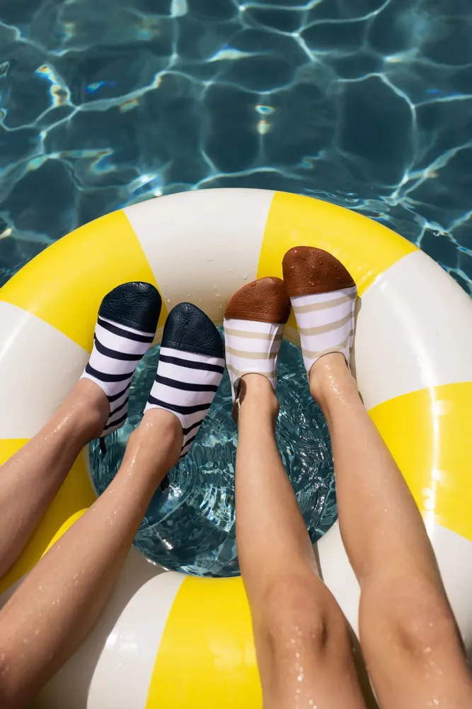 Mode enfantine - Chaussons souples tout terrain - Les Petits Marins Camel - LES PAS PETITS