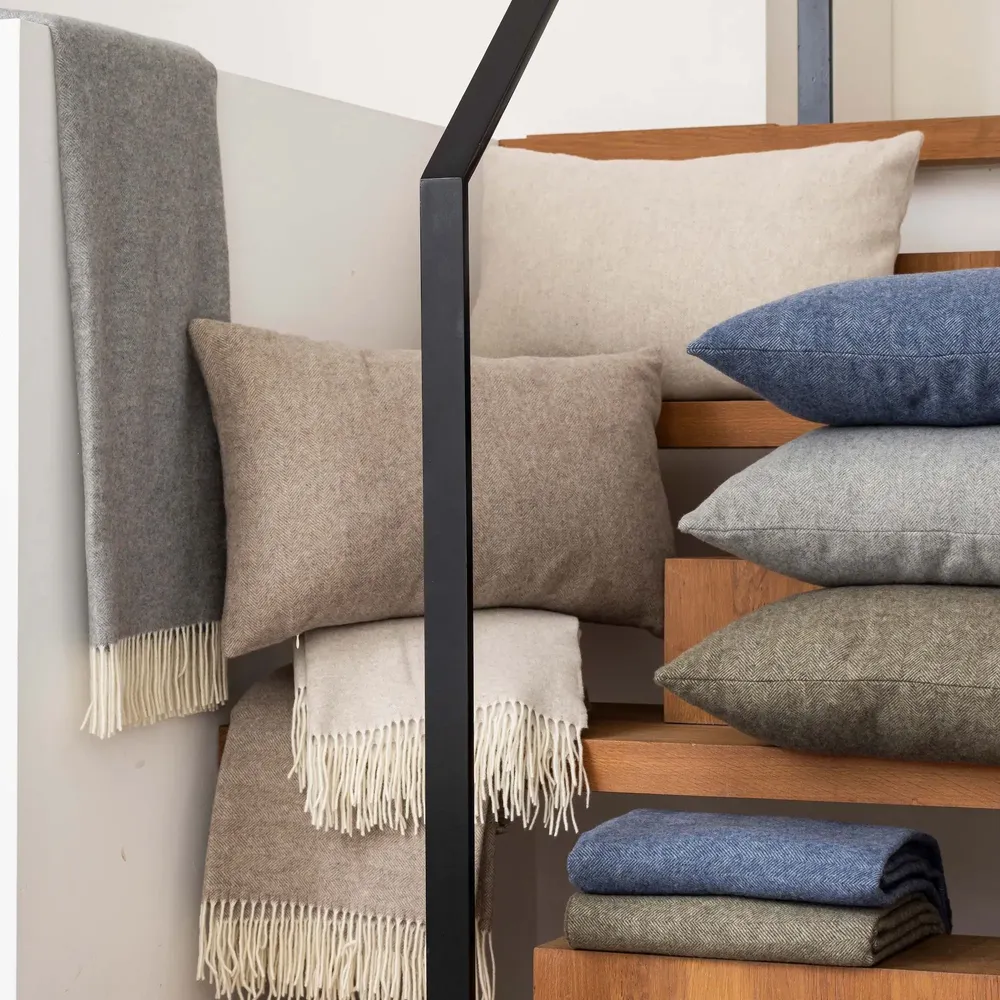 Throw blankets - Carina Throw Blanket Perle 130 X 190 - MAISON VIVARAISE - SDE VIVARAISE WINKLER