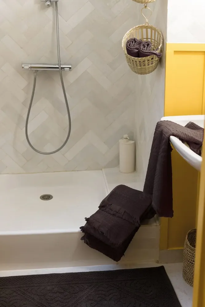 Autres linges de bain - Tapis de bain Enzo Ébène 54 x 110 - MAISON VIVARAISE - SDE VIVARAISE WINKLER