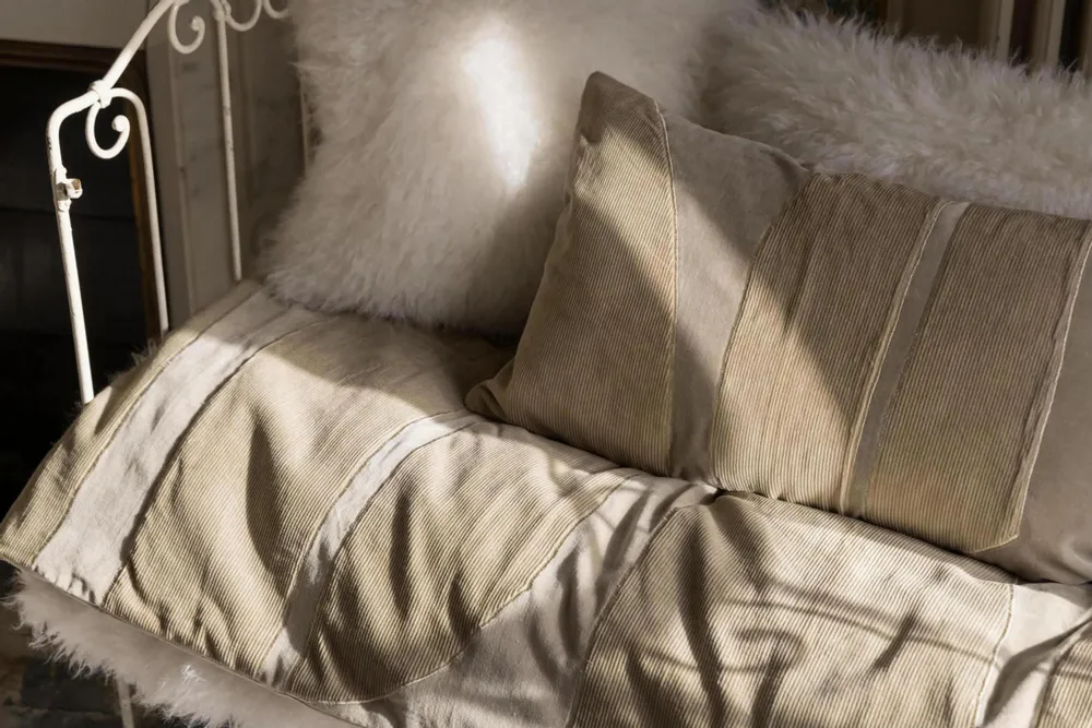 Bed linens - Fara Corduroy Comforter Lin 85 X 200 - MAISON VIVARAISE - SDE VIVARAISE WINKLER