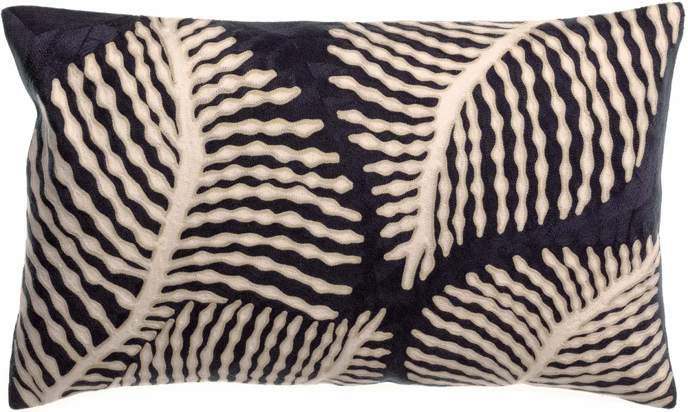 Coussins - Coussin brodé Flora Marine 30 x 50 - MAISON VIVARAISE - SDE VIVARAISE WINKLER