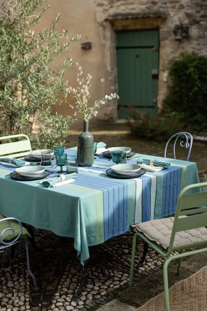 Table cloths - Yuna Recycled Tablecloth Paon 170 X 250 - MAISON VIVARAISE - SDE VIVARAISE WINKLER