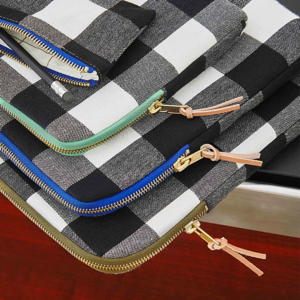 Clutches - iPad Cover Max Max Caviar 19 X 26 X 3 - LA CERISE SUR LE GATEAU