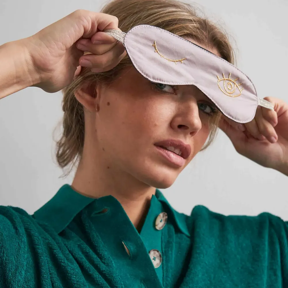 Sleepwear - Céleste Eyes Sleep Mask Poivre rose 8 X 20 - LA CERISE SUR LE GATEAU