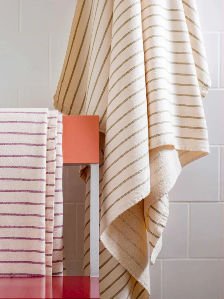 Serviettes de bain - Maxi drap de bain Marina Purple rain 160 x 100 - LA CERISE SUR LE GATEAU