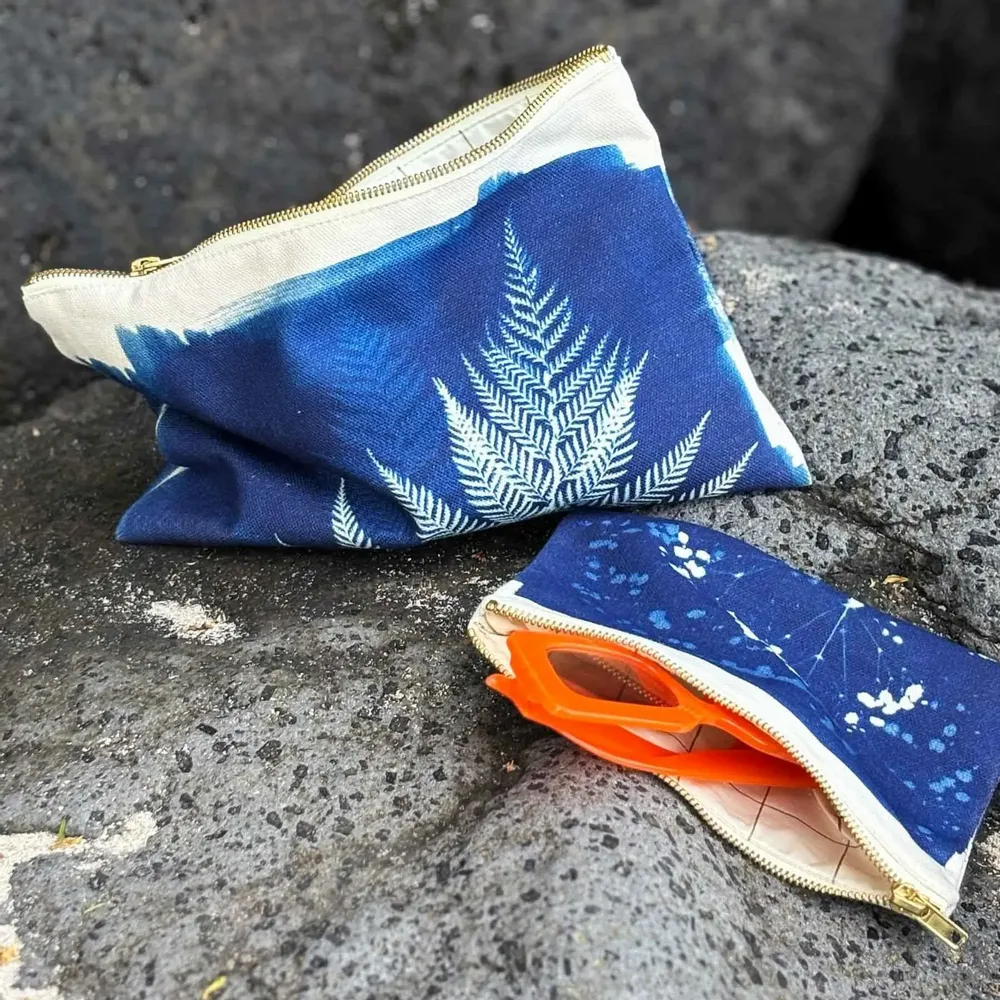 Clutches - Fougère Pouch Bleu L - LA CERISE SUR LE GATEAU