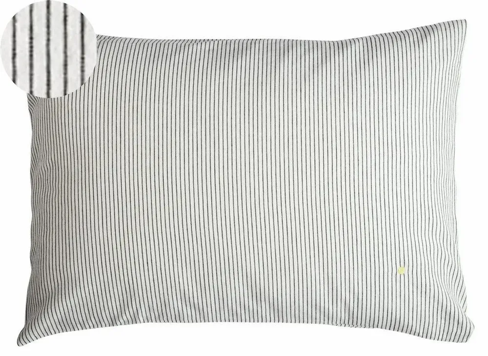 Linge de lit - Taie d'oreiller Léonie Caviar 70 x 50 - LA CERISE SUR LE GATEAU