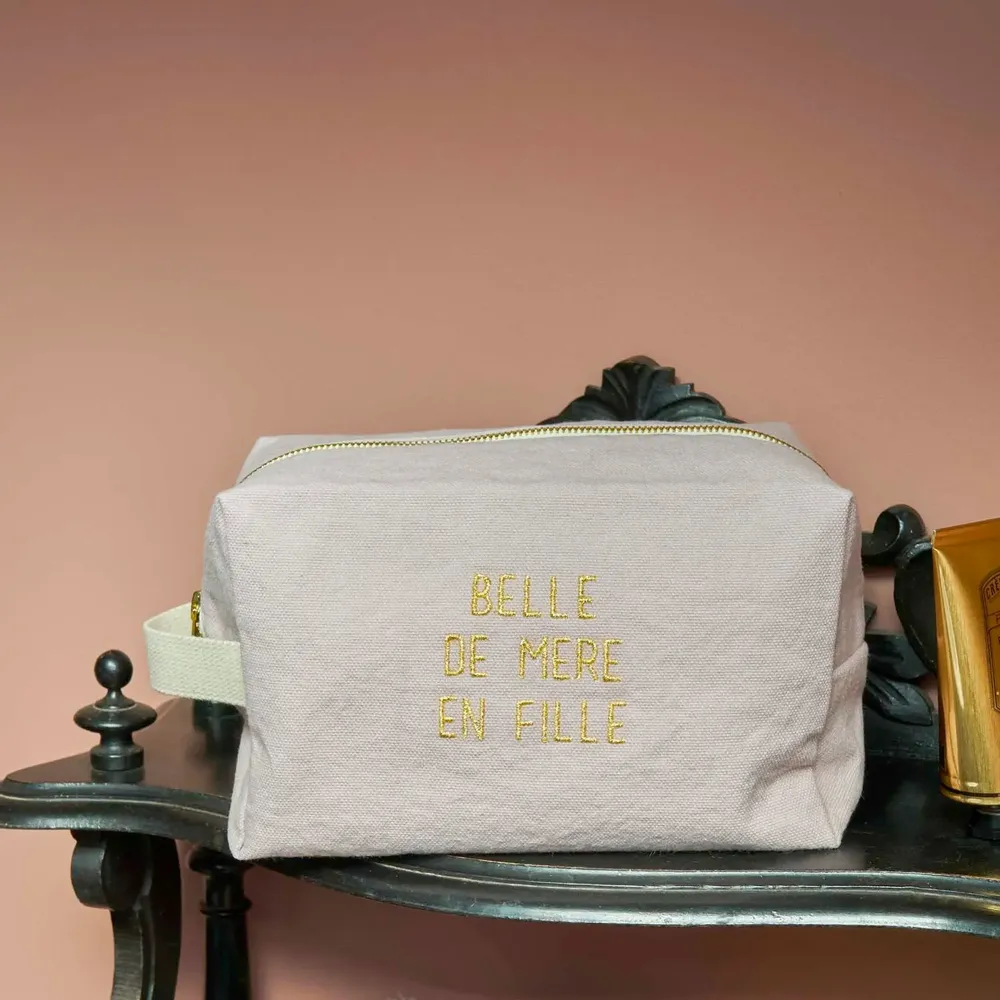 Clutches - Cube Cosmetic Pouch Belle Rose L 22 X 14 X 10,5 - LA CERISE SUR LE GATEAU