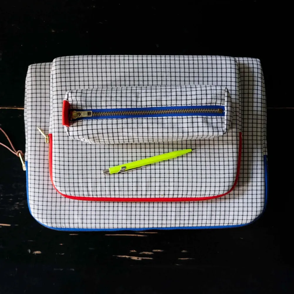 Clutches - Stylo Pencil Case Bleu 6 X 20 X 6 - LA CERISE SUR LE GATEAU