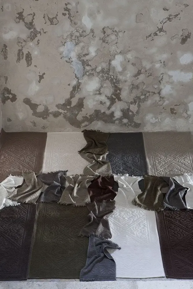 Other bath linens - Enzo Bath Mat Carbone 54 X 64 - MAISON VIVARAISE - SDE VIVARAISE WINKLER