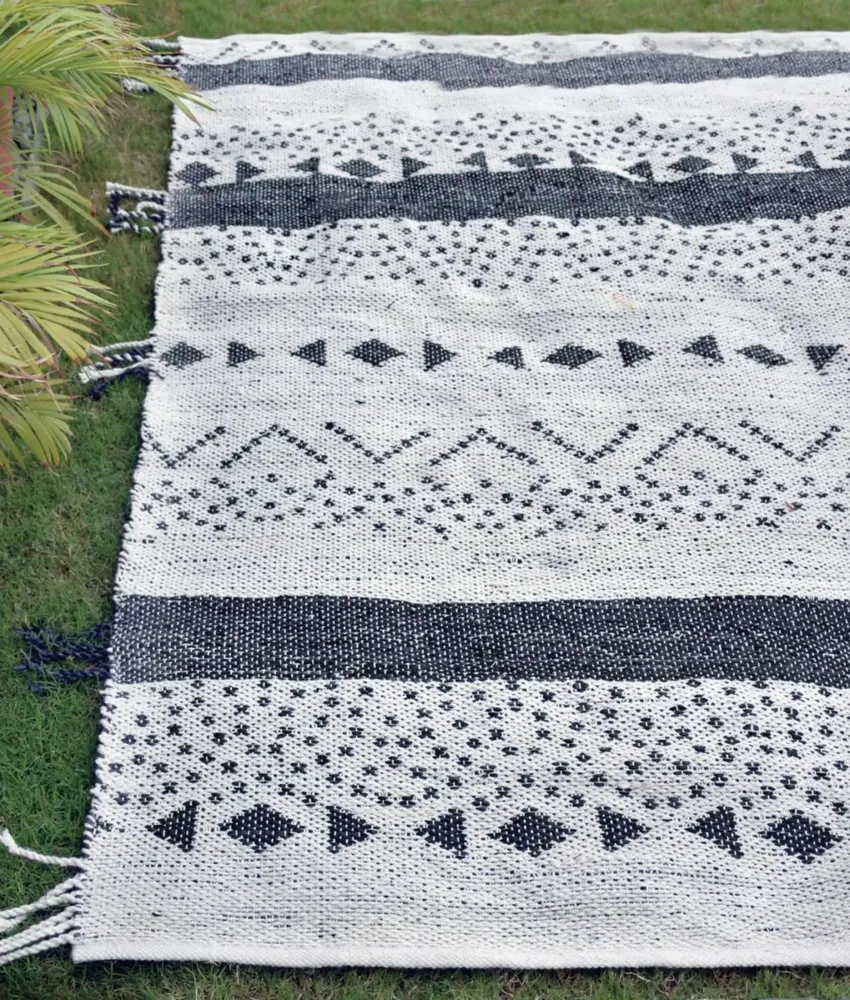 Rugs - Rug Callista Blanc/Noir 160 X 230 - MAISON VIVARAISE - SDE VIVARAISE WINKLER