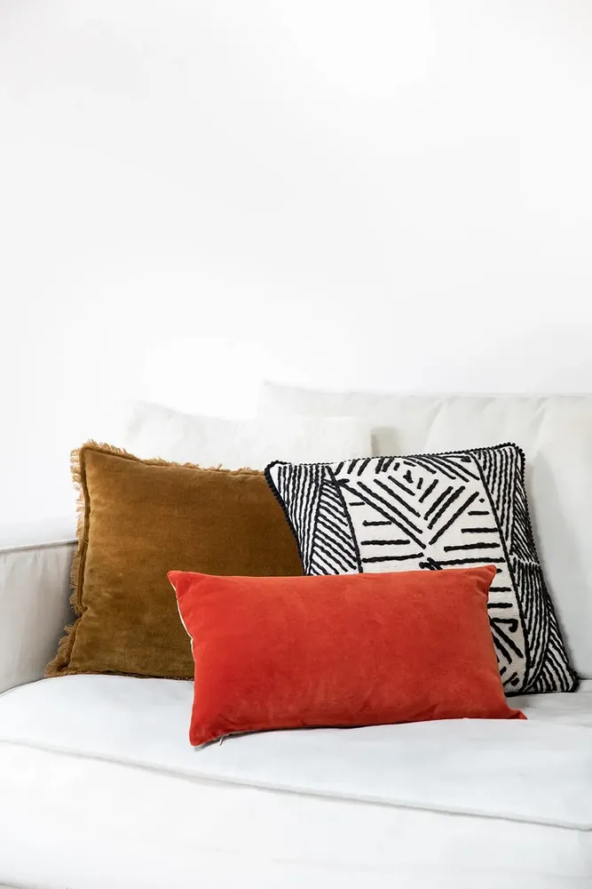 Cushions - Plain Cushion Elise Marmelade 30 X 50 - MAISON VIVARAISE - SDE VIVARAISE WINKLER