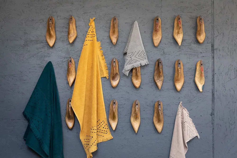 Bath towels - Hand Towel Julia Sesame 50 X 100 - MAISON VIVARAISE - SDE VIVARAISE WINKLER