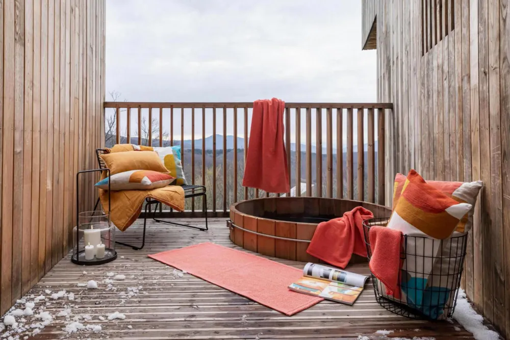 Bath towels - Bora Coral Shower Sheet 70 x 130 - MAISON VIVARAISE - SDE VIVARAISE WINKLER