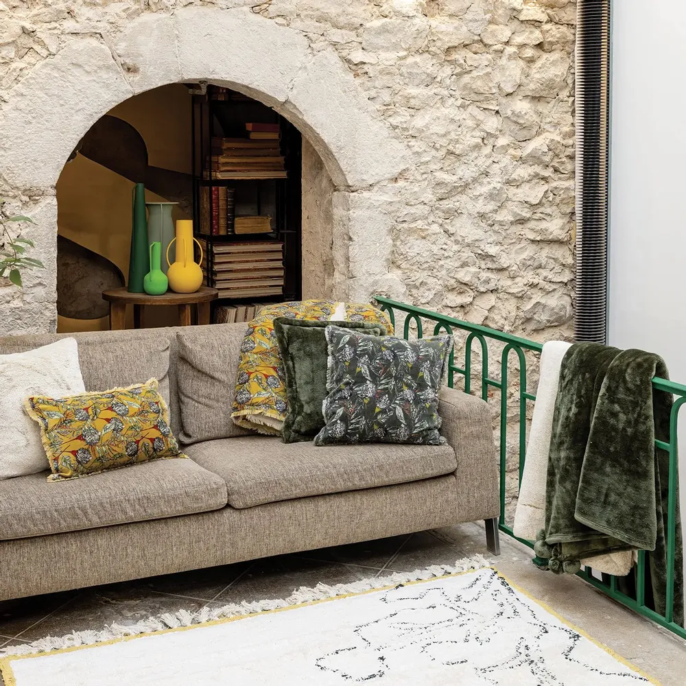 Coussins - Coussin Tender pompons Fougère 45 x 45 - MAISON VIVARAISE - SDE VIVARAISE WINKLER